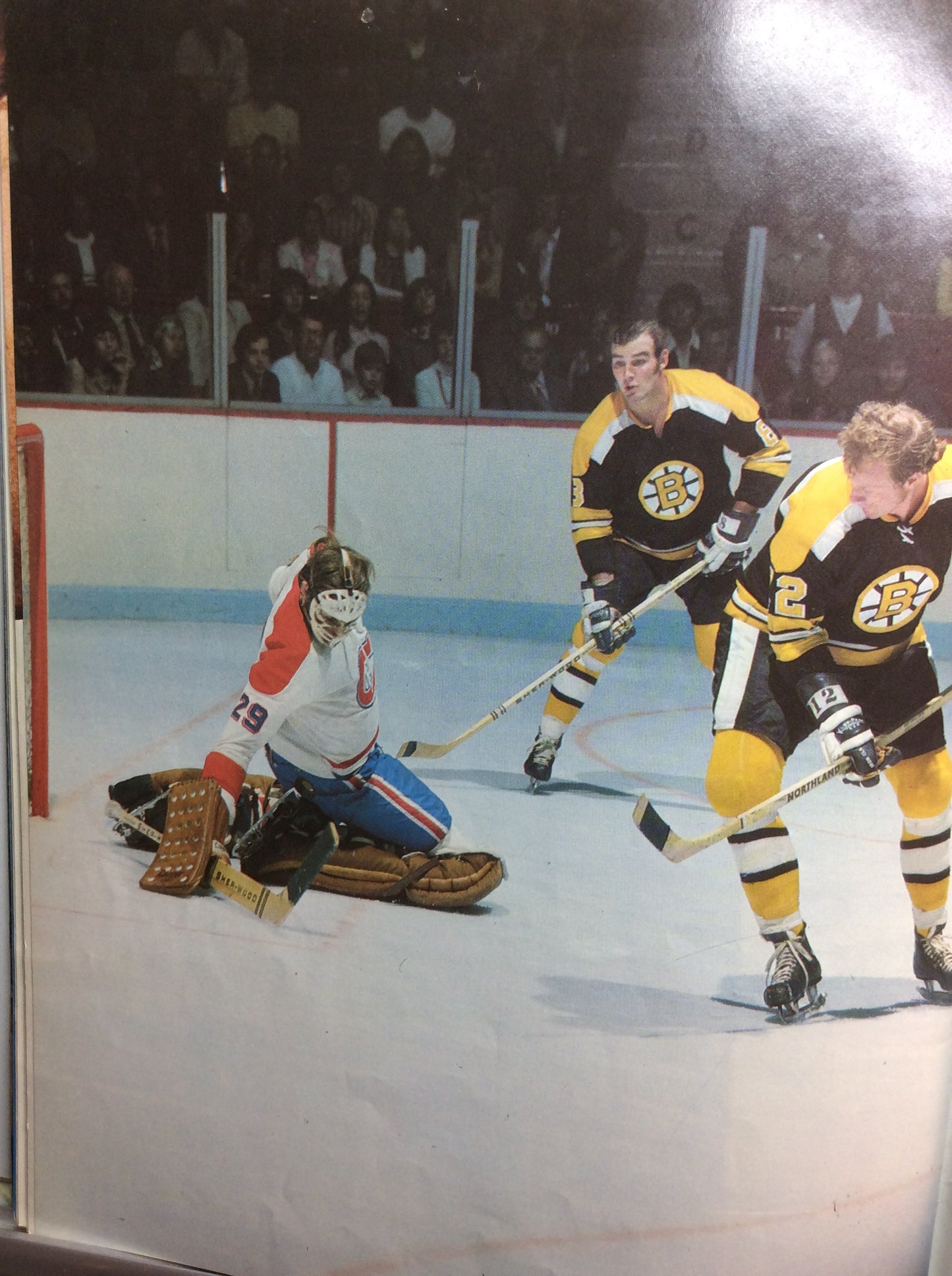 Maple Leaf Gardens Sports Magazine Boston 1972